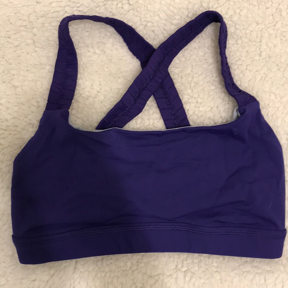 Lululemon purple sports bra 🌸